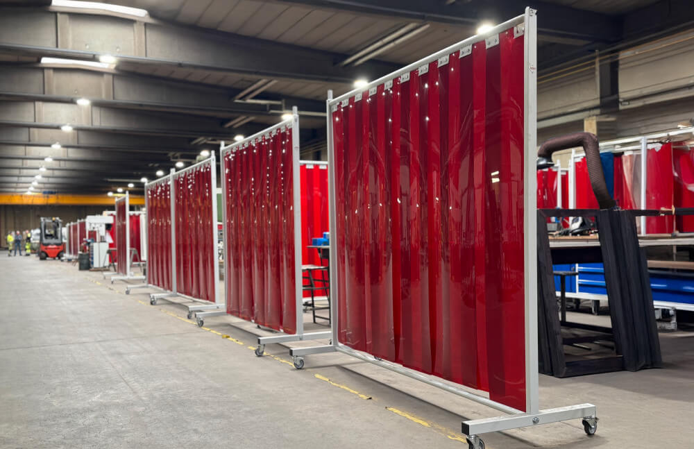 Welding screens - General.jpg Welding screens - General.jpg